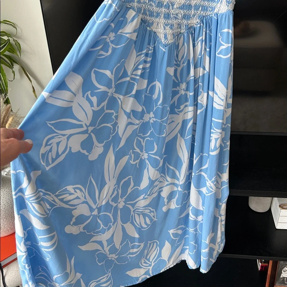 Patrons of Peace Blue & White Floral Smocked Midi Dress Spaghetti Strap Size L - Picture 9 of 13